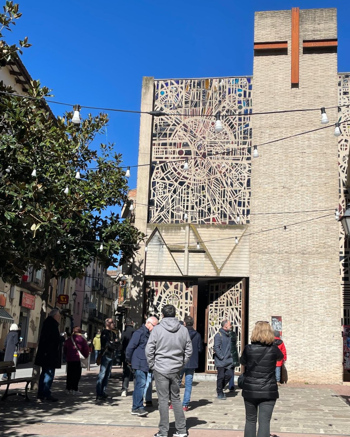 El cicle "Patrimoni Contemporani: con&egrave;ixer, valorar, preservar" visita Sallent.