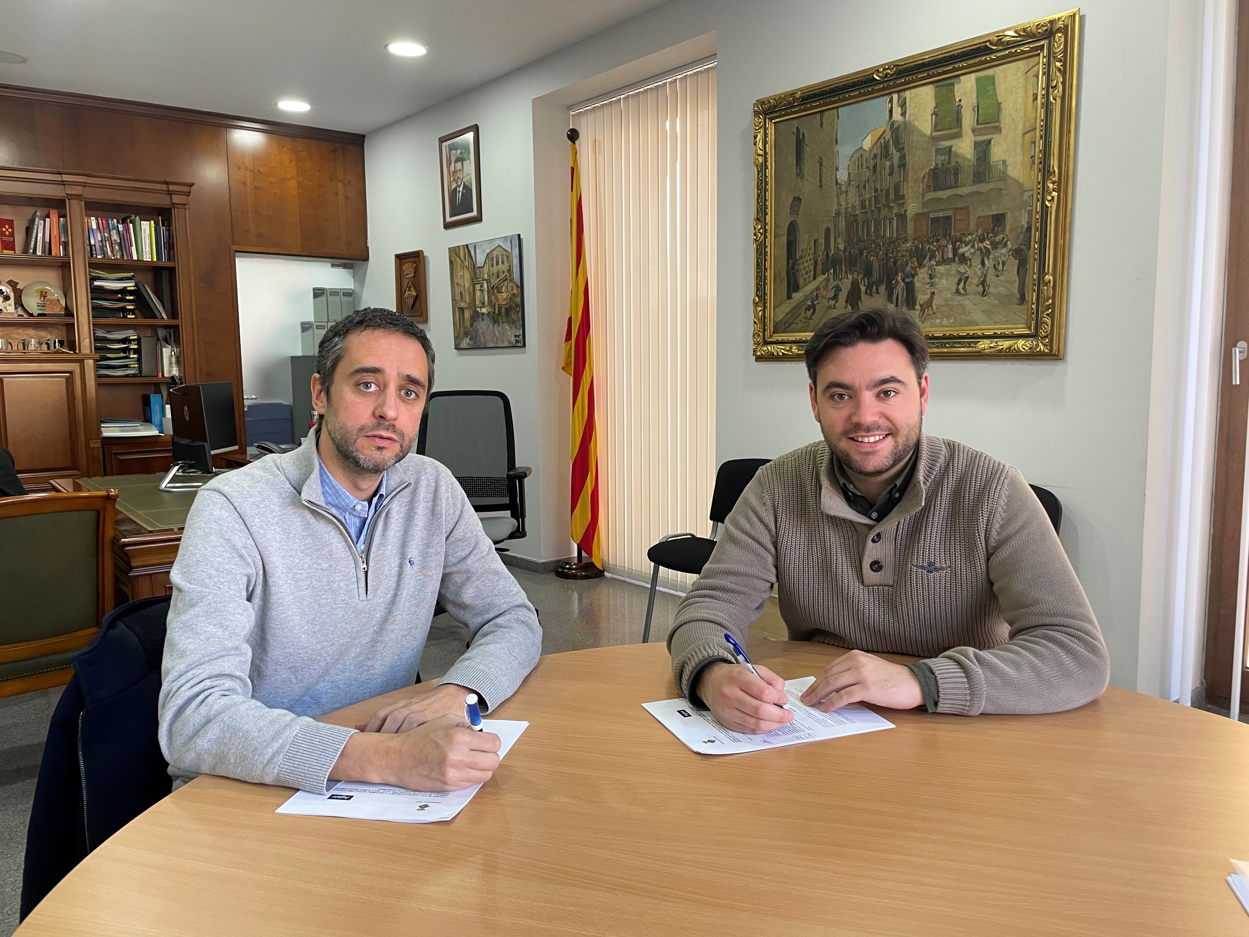 L'Ajuntament de Sallent i Agbar signen la renovació del fons de solidaritat