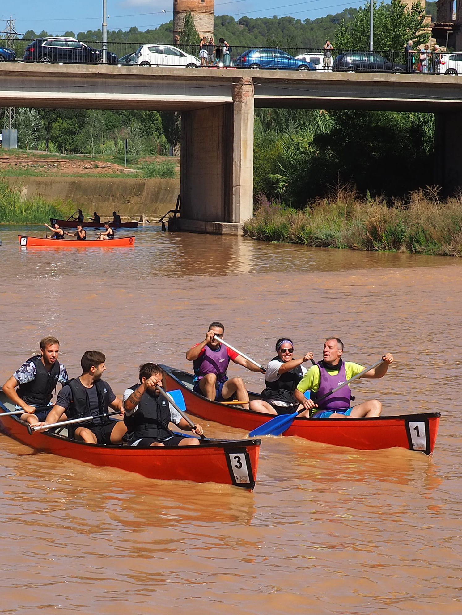 Quaranta equips participen a la 9a competició de canoes de FM Sallent