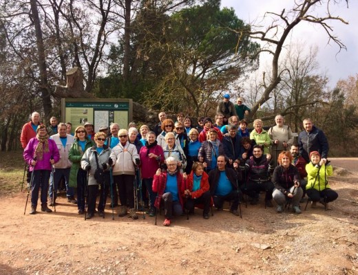 Més d'un centenar de persones participen a la jornada d'intercanvis del cicle de passejades de Marxa Nòrdica de Sallent