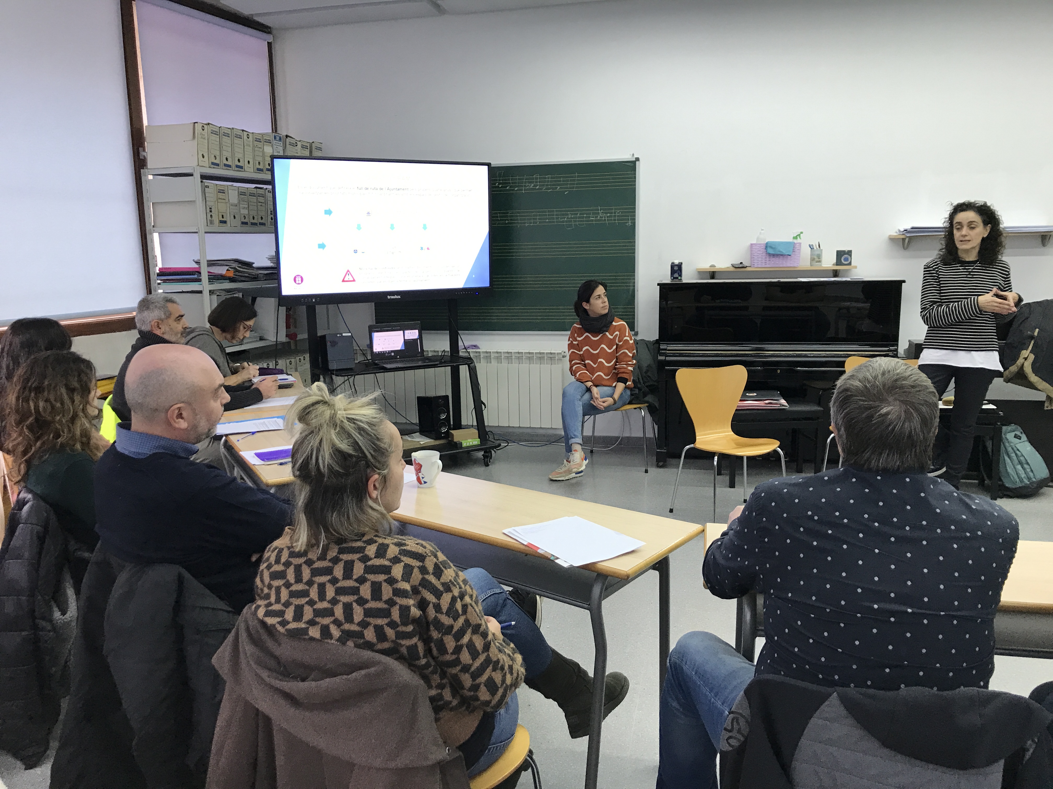 L'equip tècnic del consistori participa en una sessió de treball del PAM