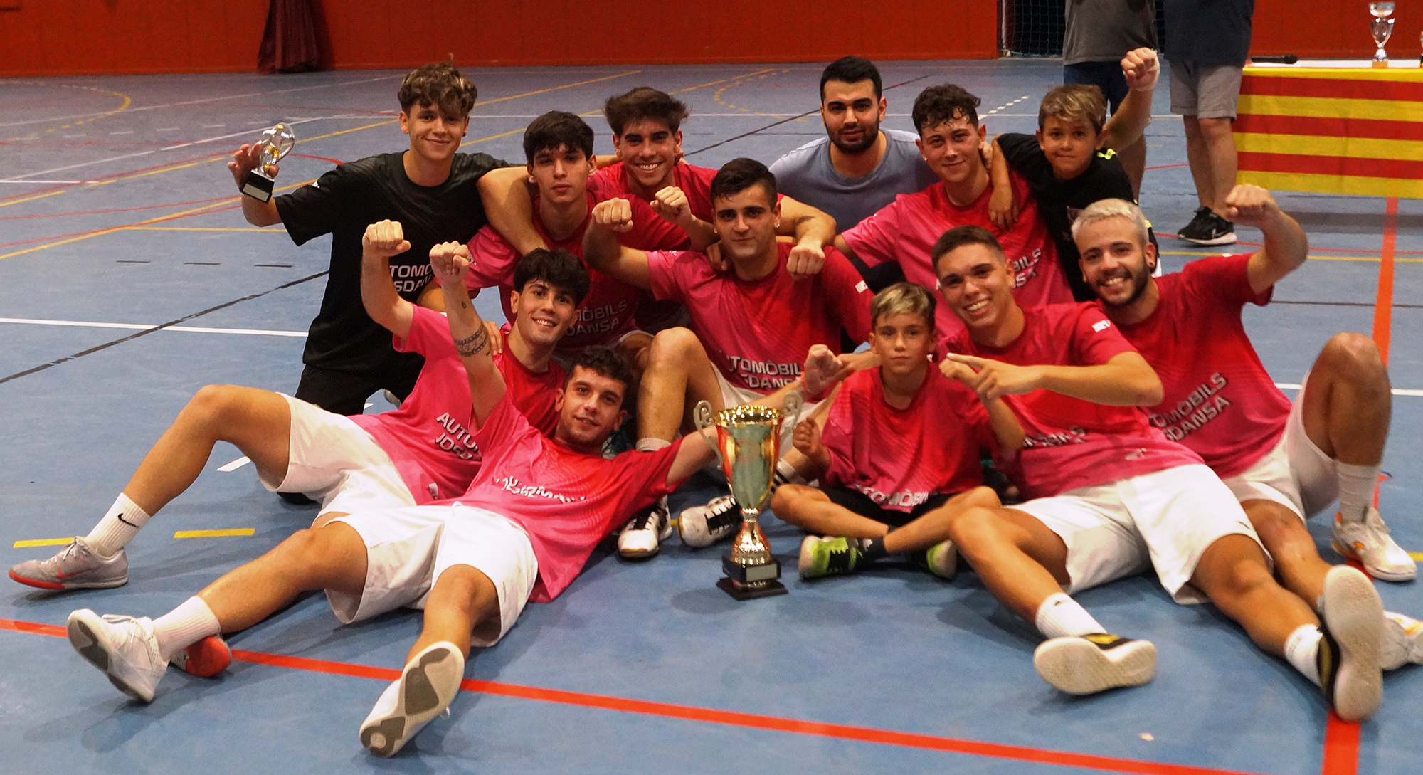 El Torneig d'Estiu de Futbol Sala de Sallent premia tres equips