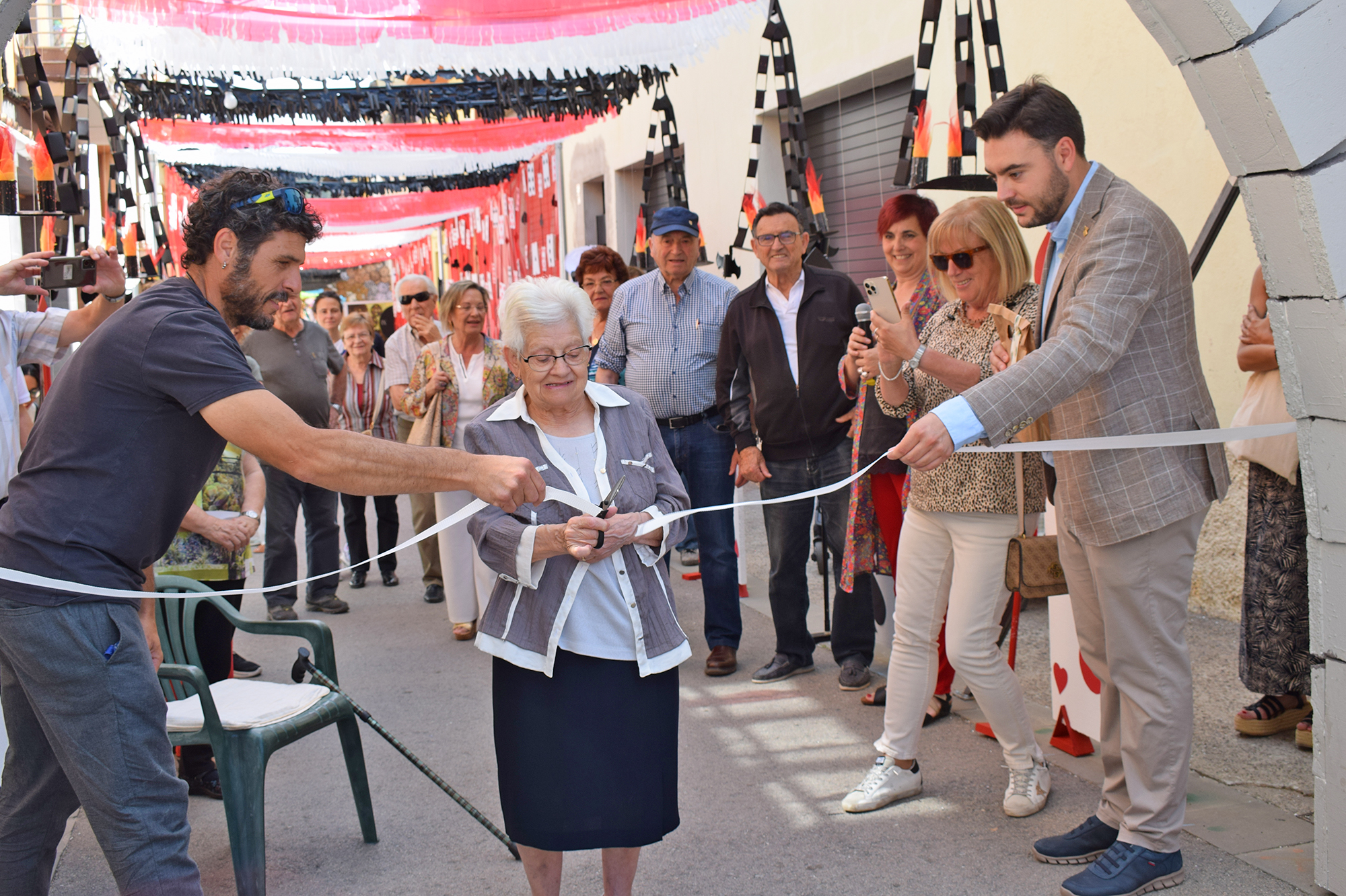 Sallent inaugura les Enramades i estrena dos espais enramats per infants