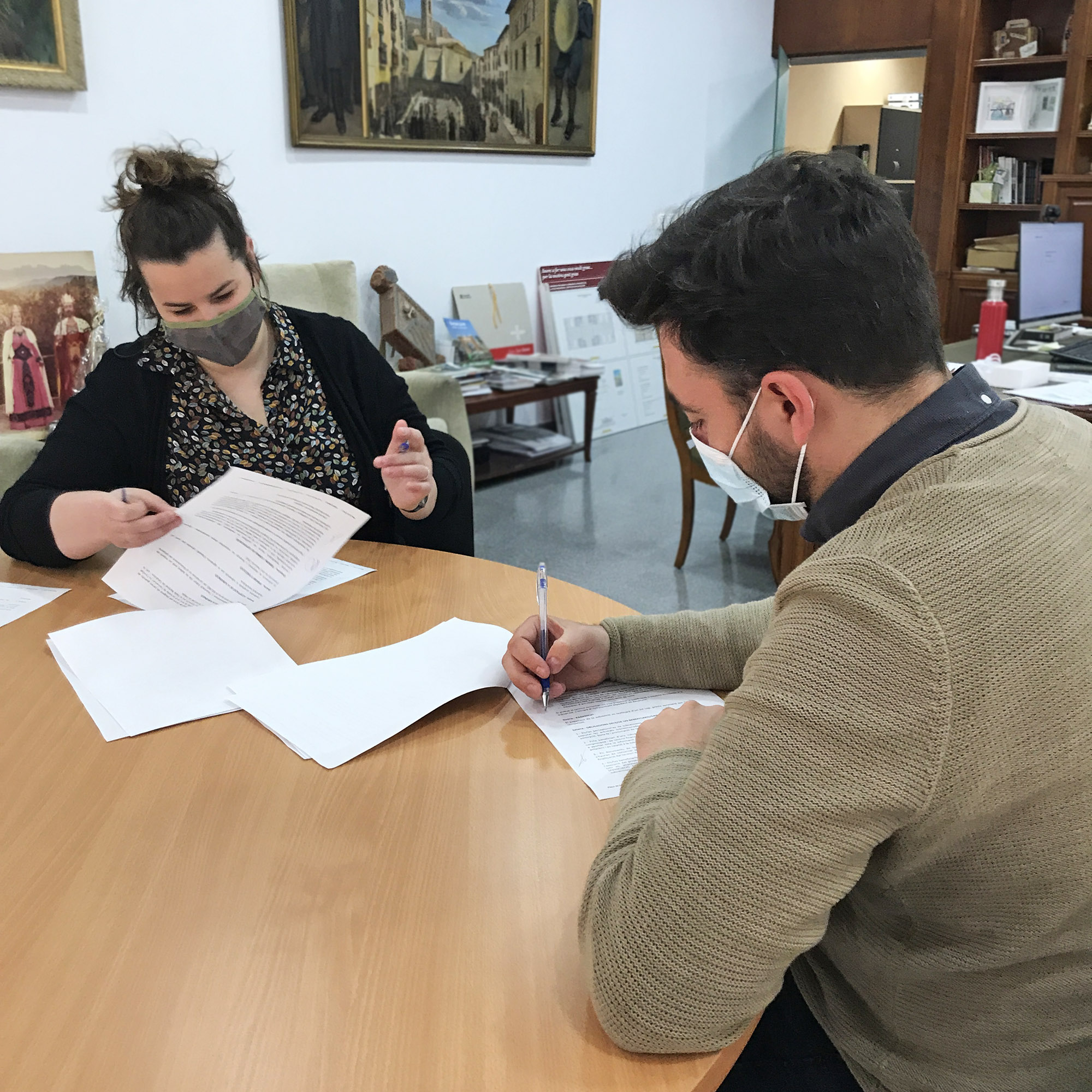 L'Esbart Vila de Sallent i l'Ajuntament firmen un conveni de col·laboració