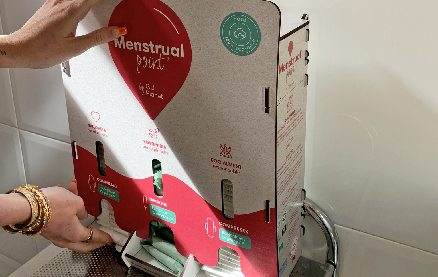 Productes menstruals instal·lats al consistori